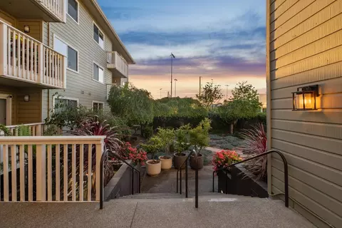 Exterior - 300 Murchison Dr 312, Millbrae, CA 94030 photo 4 of 7