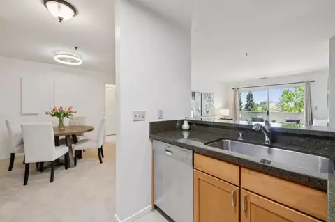 Kitchen - 300 Murchison Dr 312, Millbrae, CA 94030 photo 4 of 4