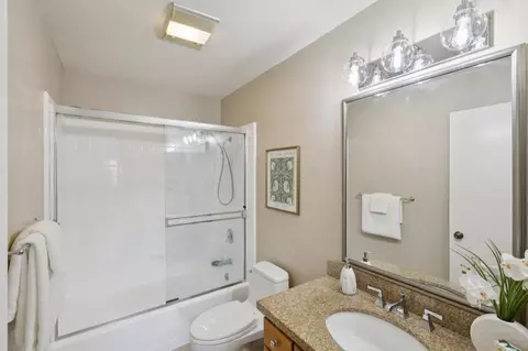 Bath - 300 Murchison Dr 312, Millbrae, CA 94030 photo 1 of 1