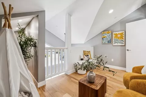 Entry Way - 15 Conejo Dr, Millbrae, CA 94030 photo 5 of 7