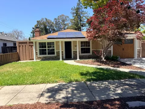 111 F St, Redwood City, CA 94063