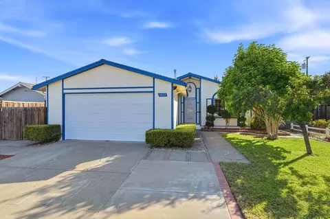 1825 Blue Spruce Ct, Milpitas, CA 95035
