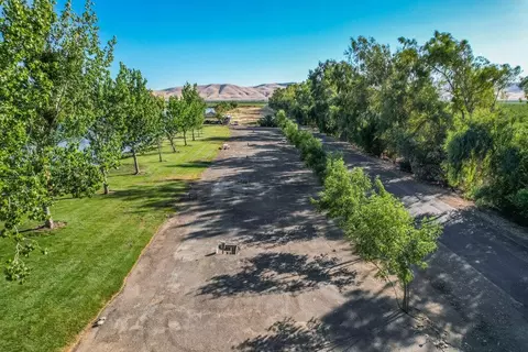 10037 Ca-33, Patterson, CA 95363 photo 16