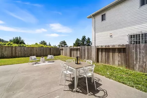 Exterior - 654 Imperial Dr, Pacifica, CA 94044 photo 3 of 7