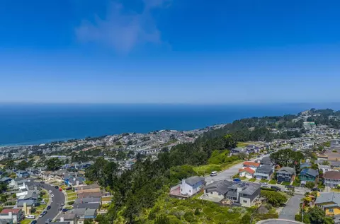 View/Area - 654 Imperial Dr, Pacifica, CA 94044 photo 6 of 9