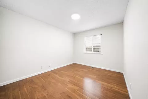 Bedroom - 654 Imperial Dr, Pacifica, CA 94044 photo 5 of 10