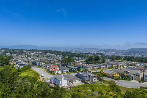 View/Area - 654 Imperial Dr, Pacifica, CA 94044 photo 7 of 9