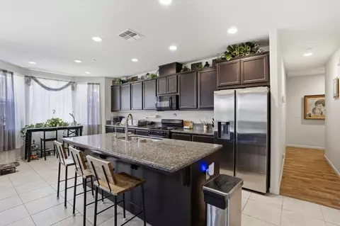 1437 Willmott Rd, Los Banos, CA 93635
