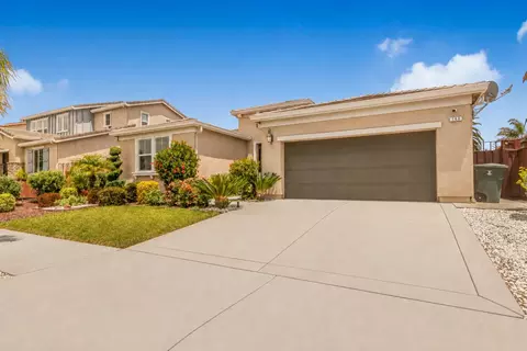 160 San Lorenzo Dr, Hollister, CA 95023