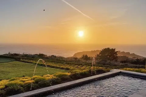 5 Ohlone Dr, Pacifica, CA 94044