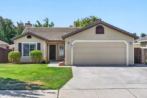 651 Monte Carlo Dr, Hollister, CA 95023