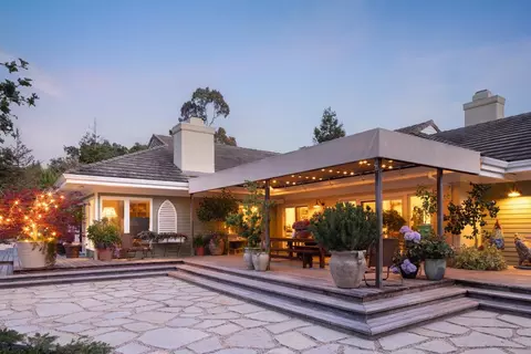 25 Miramonte Rd, Carmel Valley, CA 93924