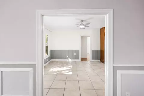 Living - 2905 Garfield Ave, Carmichael, CA 95608 photo 6 of 8