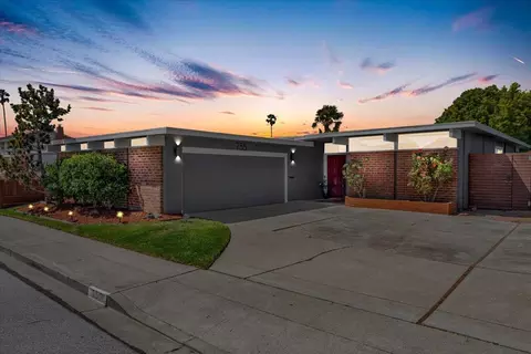 755 Widgeon St, Foster City, CA 94404