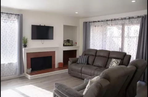 2402 N Main St C, Salinas, CA 93906