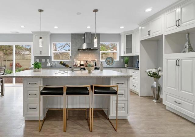 290 Hillview Dr, Fremont, CA 94536