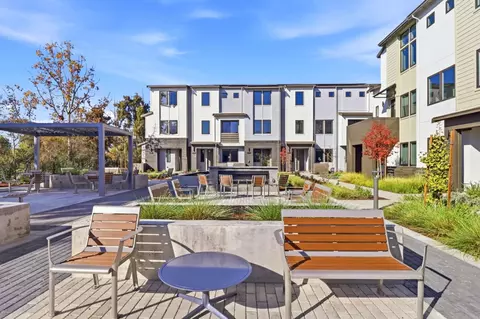 1112 Juana Ct, Palo Alto, CA 94303