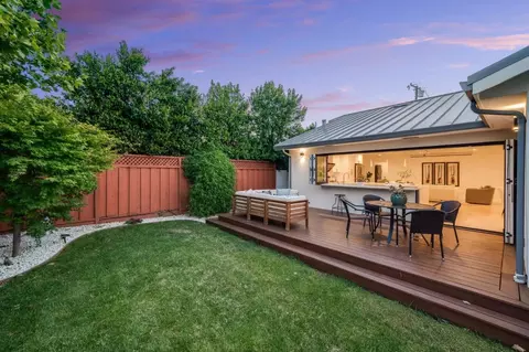 Exterior - 571 Anza St, Mountain View, CA 94041 photo 7 of 21