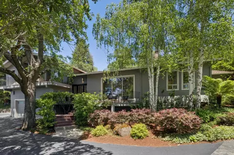 1185 Trinity Dr, Menlo Park, CA 94025