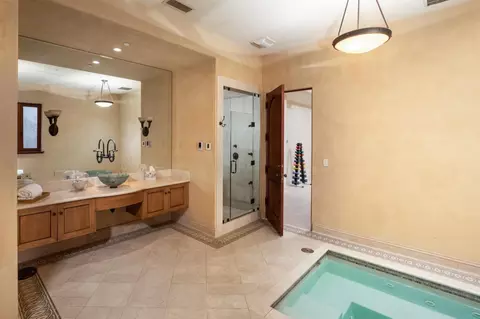 Bath - 96 Heather Dr, Atherton, CA 94027 photo 4 of 4