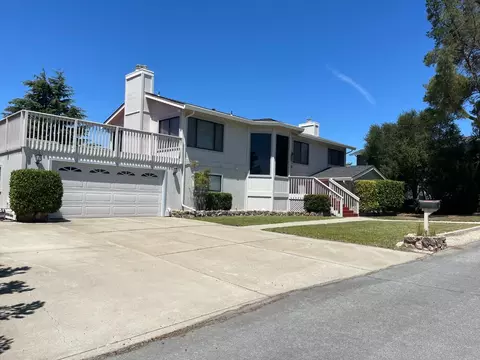 60 Franks Dr, Hollister, CA 95023