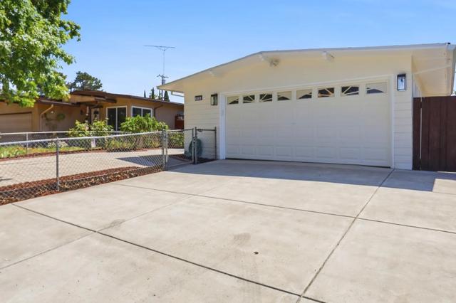 170 S Gadsden Dr, Milpitas, CA 95035