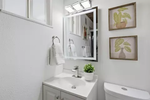 Bath - 170 S Gadsden Dr, Milpitas, CA 95035 photo 3 of 3