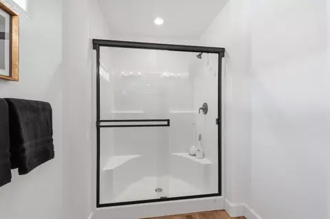 Bath - 5078 Palisade Ave, Merced, CA 95348 photo 3 of 5