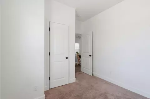Entry Way - 5078 Palisade Ave, Merced, CA 95348 photo 3 of 3