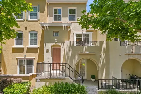 474 Kahlo St, Mountain View, CA 94041