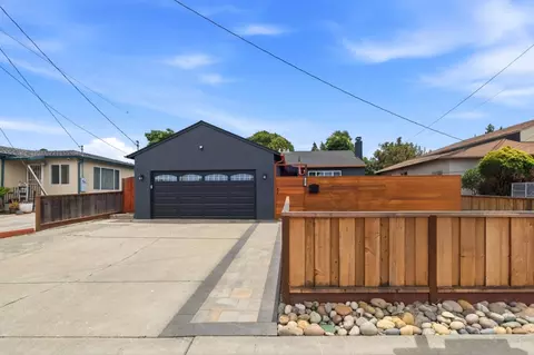 330 Falgren Ave, Hayward, CA 94541