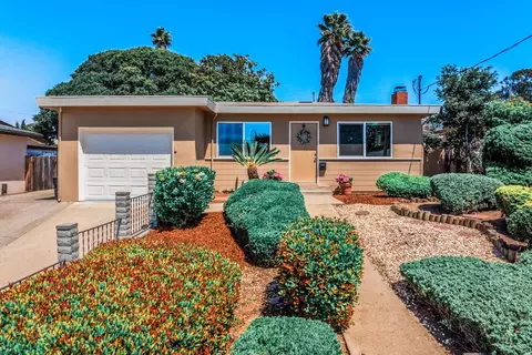 1072 Carson St, Seaside, CA 93955