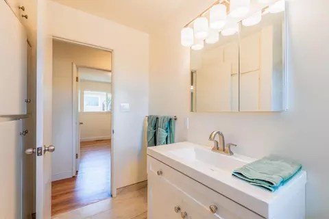 Bath - 1072 Carson St, Seaside, CA 93955 photo 1 of 1