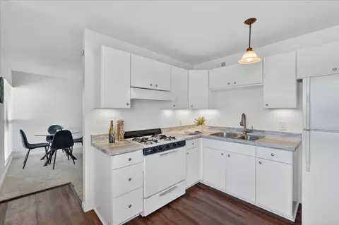 500 Glenwood Cir 224, Monterey, CA 93940