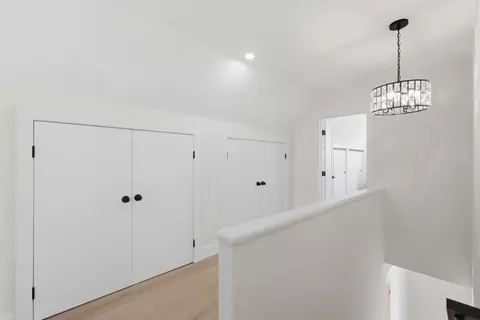 Entry Way - 483 Heathcliff Dr, Pacifica, CA 94044 photo 3 of 3