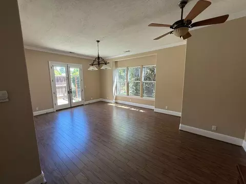 Living - Undisclosed, Turlock, CA 95382 photo 6 of 8