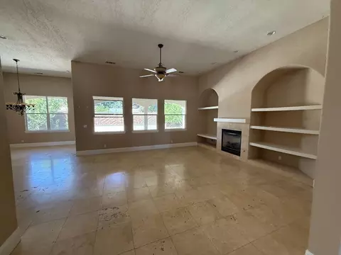 Living - Undisclosed, Turlock, CA 95382 photo 4 of 8