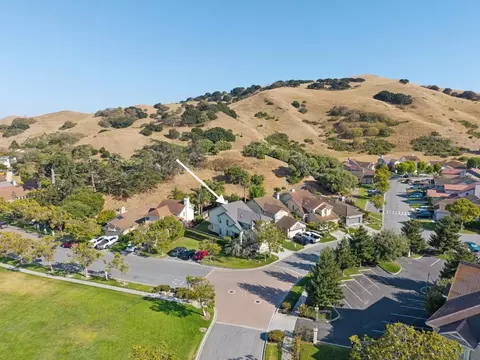 17552 Woodridge Ct, Salinas, CA 93908
