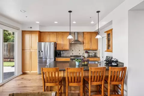 17552 Woodridge Ct, Salinas, CA 93908