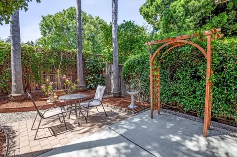 103 Mission Dr, East Palo Alto, CA 94303