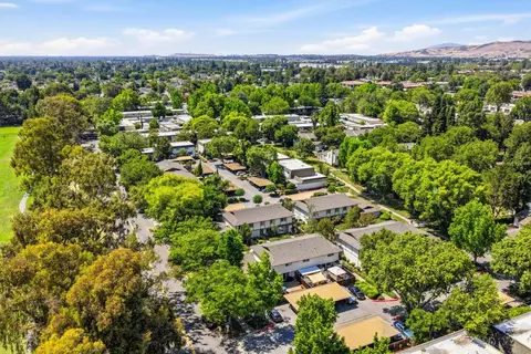 194 Oakbrook Cir, San Jose, CA 95139