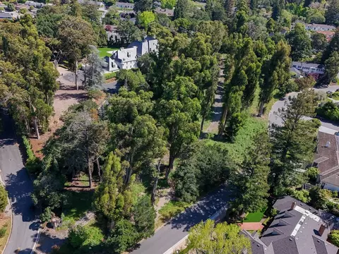25 Fagan Dr, Hillsborough, CA 94010
