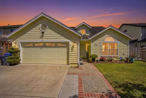 Exterior - 1774 Declaration St, Salinas, CA 93906 photo 2 of 11