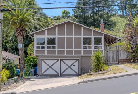 1539 Terra Nova Blvd, Pacifica, CA 94044