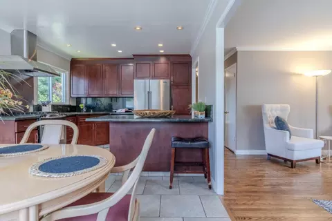 Kitchen - 1539 Terra Nova Blvd, Pacifica, CA 94044 photo 1 of 5