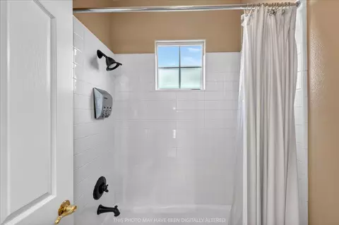 Bath - 1669 Stony Brook Dr, Salinas, CA 93906 photo 5 of 6