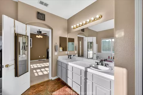 Entry Way - 1669 Stony Brook Dr, Salinas, CA 93906 photo 7 of 7