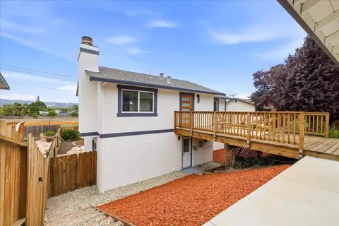 Exterior - 7480 Stagecoach Rd, Dublin, CA 94568 photo 10 of 15