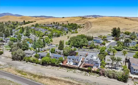 View/Area - 7480 Stagecoach Rd, Dublin, CA 94568 photo 11 of 16