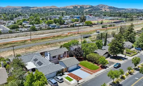 View/Area - 7480 Stagecoach Rd, Dublin, CA 94568 photo 12 of 16